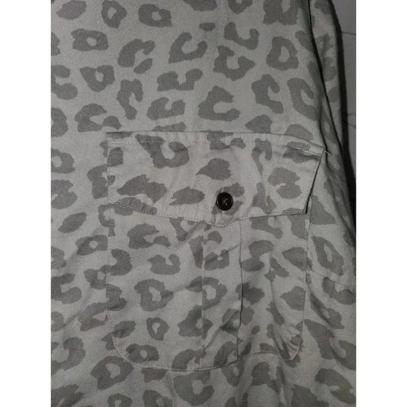 New Directions Curvy Leopard High to Low Long-sleeved or 3/4 sleeved 3x - Picture 7 of 8